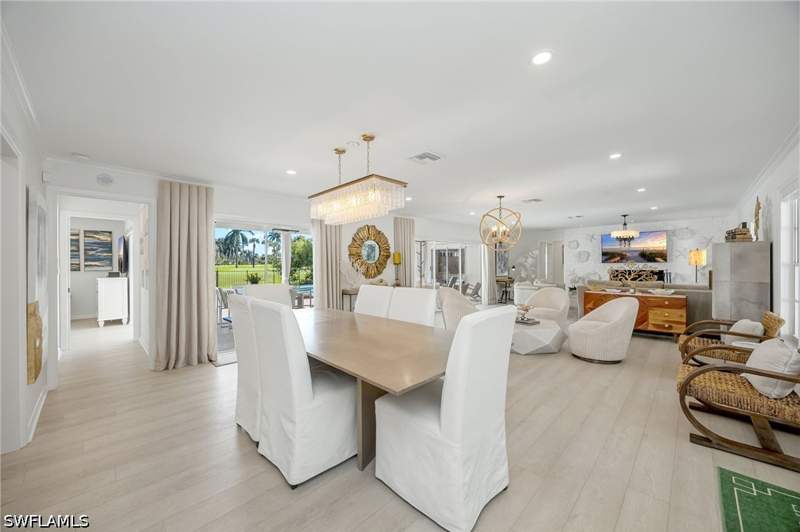 3 bedroom SingleFamilyResidence at 2728 Crayton Rd, Moorings, Naples — photo 3
