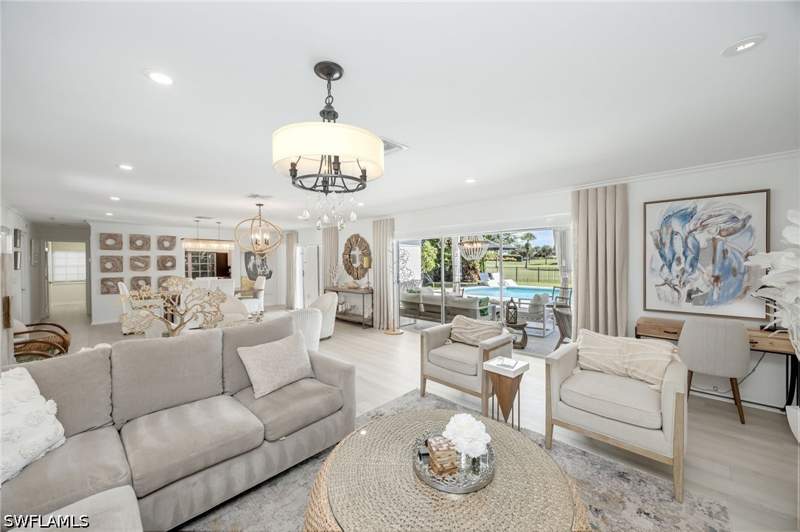 3 bedroom SingleFamilyResidence at 2728 Crayton Rd, Moorings, Naples — photo 5