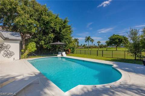 2728 Crayton Rd, Naples FL - photo 9 of 35