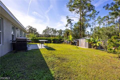 1911 Lemona Ave, Lehigh Acres FL - photo 12 of 34