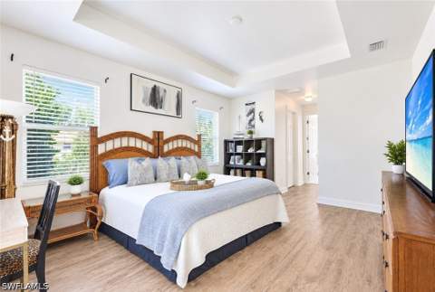 525 Desoto Blvd N, Naples FL - photo 11 of 30