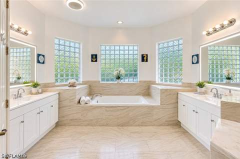 525 Desoto Blvd N, Naples FL - photo 12 of 30