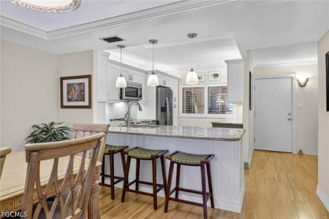 200 Periwinkle Way 232, Sanibel FL - photo 12 of 31