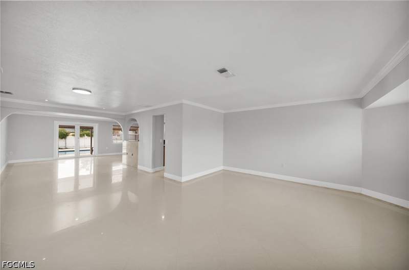 4 bedroom SingleFamilyResidence at 3702 SE 12th Pl, Cape Coral, Cape Coral — photo 4