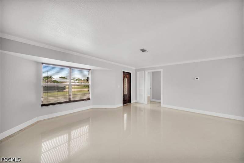 4 bedroom SingleFamilyResidence at 3702 SE 12th Pl, Cape Coral, Cape Coral — photo 5