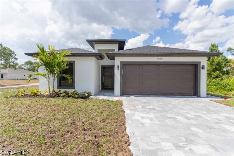 3 bedroom SingleFamilyResidence at 733 Phelps St E, Lehigh Acres, Lehigh Acres — photo 1