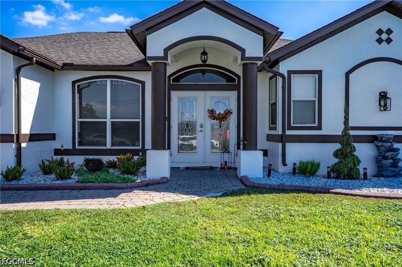 3 bedroom SingleFamilyResidence at 1909 NE 1st Pl, Cape Coral, Cape Coral — photo 4