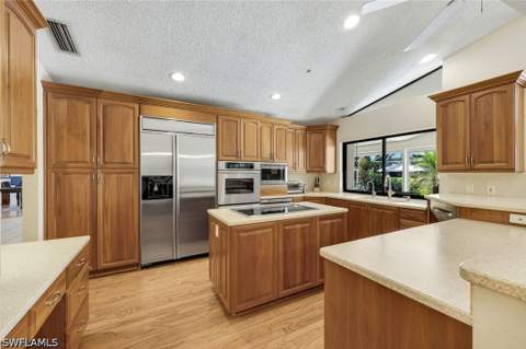 1924 Empress Ct, Naples FL - photo 11 of 47