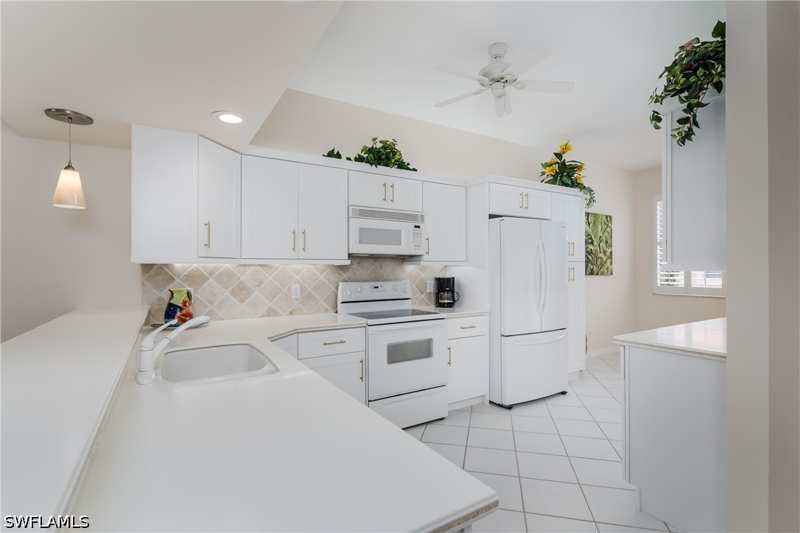 2 bedroom Condominium at 6700 Beach Resort Dr 5, Falling Waters Beach Resort, Naples — photo 1