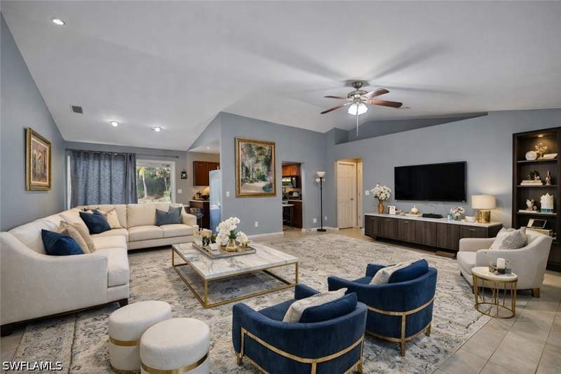 3 bedroom SingleFamilyResidence at 321 14th St NE, Golden Gate Estates, Naples — photo 3