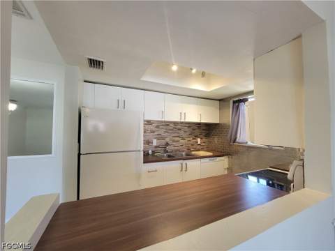 3284 Royal Canadian Trce 4, Fort Myers FL - photo 6 of 38