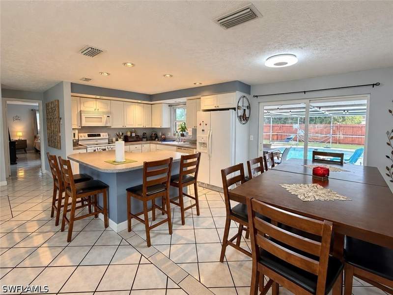 3 bedroom SingleFamilyResidence at 1643 N Hermitage Rd, Cypress Lake Estates, Fort Myers — photo 4