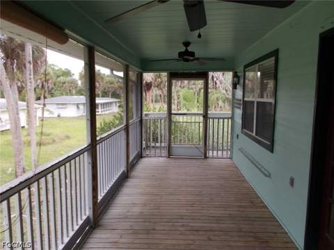 7076 Maida Ln, Fort Myers FL - photo 11 of 14