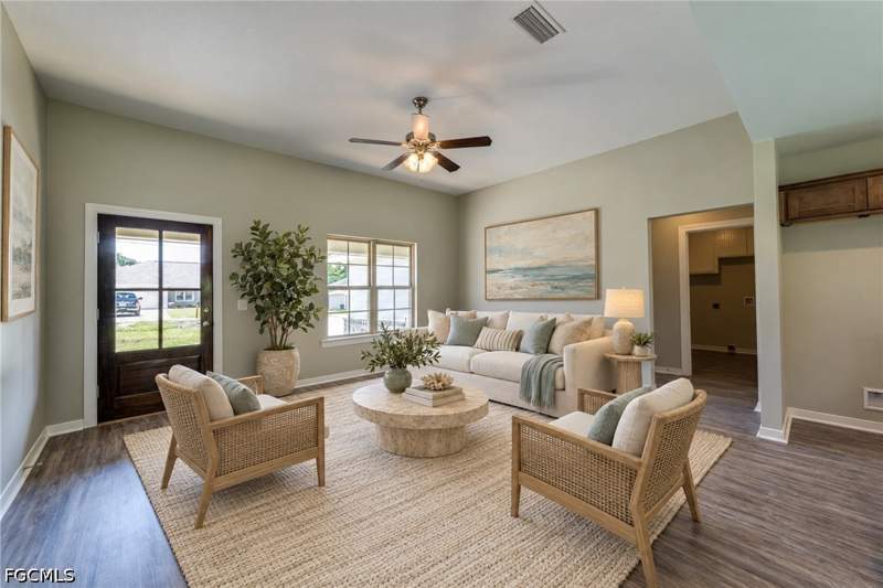 3 bedroom SingleFamilyResidence at 6123 Hendley Ct, Fort Myers, Fort Myers — photo 3