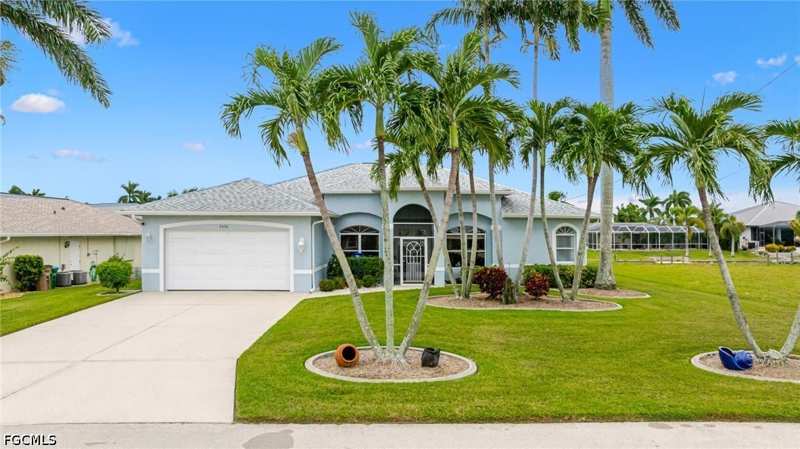 3 bedroom SingleFamilyResidence at 2026 SE 29th St, Cape Coral, Cape Coral — photo 1