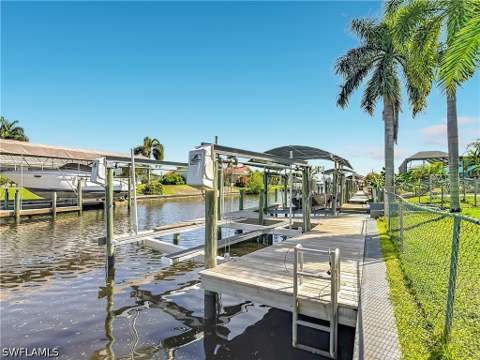 1909 SE 16th St, Cape Coral FL - photo 7 of 44