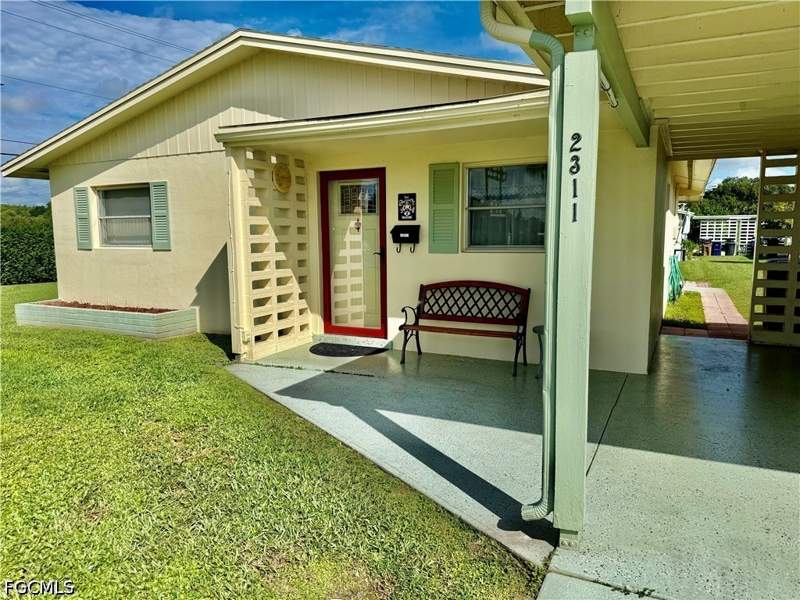 2 bedroom Attached at 2311 Narcissus Ct, Camille Gardens, Lehigh Acres — photo 2