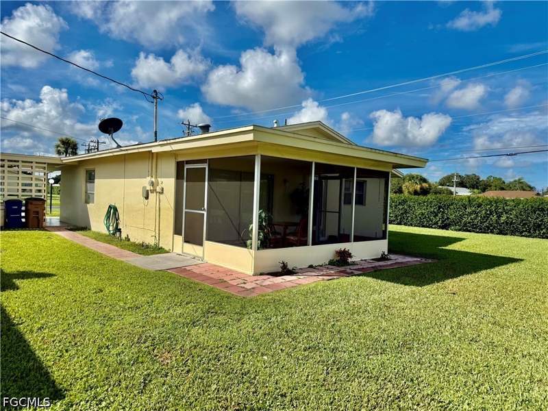 2 bedroom Attached at 2311 Narcissus Ct, Camille Gardens, Lehigh Acres — photo 5