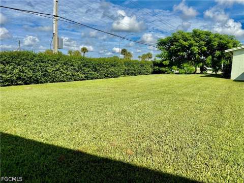 2311 Narcissus Ct, Lehigh Acres FL - photo 7 of 26