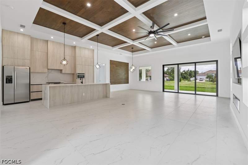 3 bedroom SingleFamilyResidence at 3207 11th St W, Lehigh Acres, Lehigh Acres — photo 5
