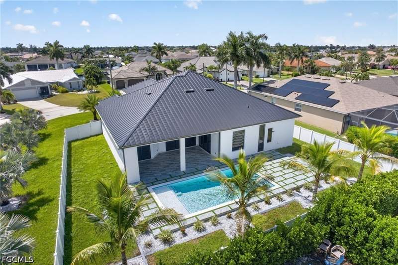 3 bedroom SingleFamilyResidence at 2301 SW 39th Ter, Cape Coral, Cape Coral — photo 4