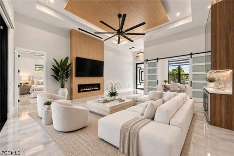 2301 SW 39th Ter, Cape Coral FL - photo 6 of 44