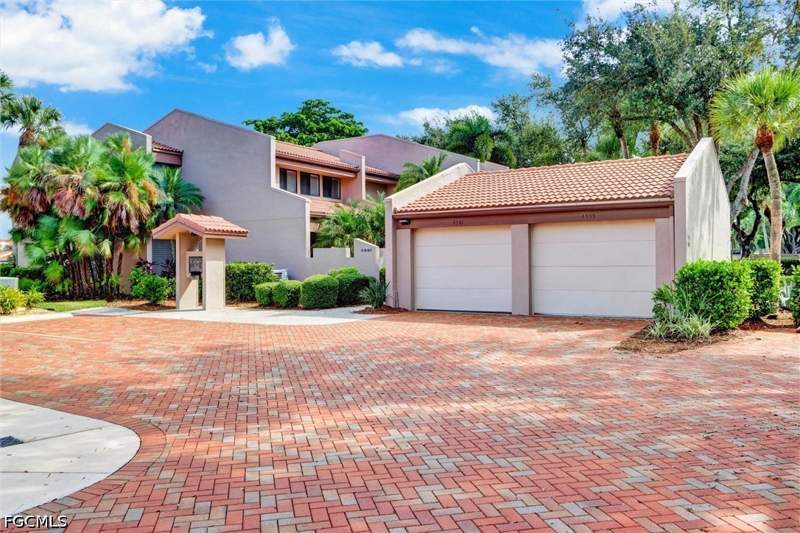 3 bedroom Townhouse at 4561 S Landings Dr, Longboat Village, Fort Myers — photo 2