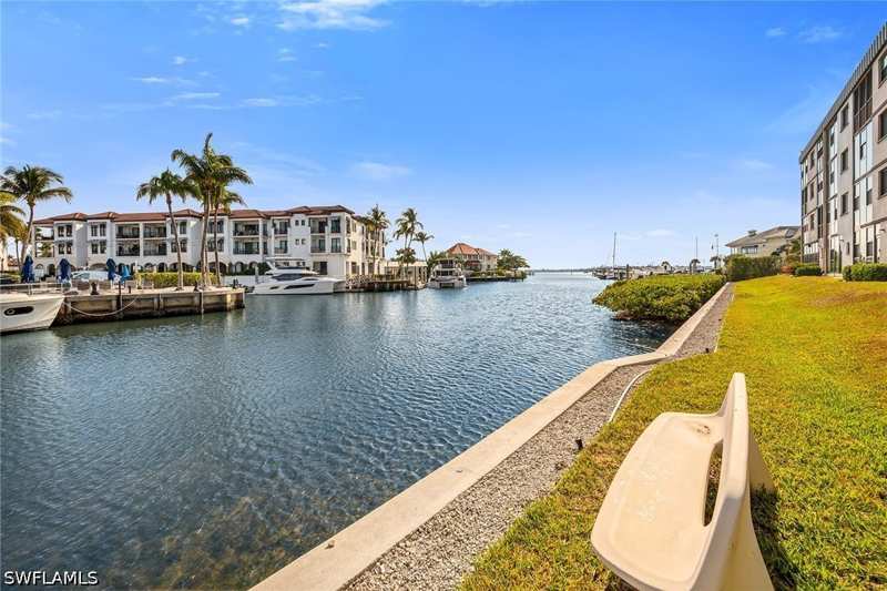 2 bedroom Condominium at 803 River Point Dr 306B, Beaumer, Naples — photo 1