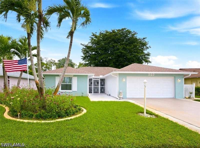 2 bedroom SingleFamilyResidence at 989 Charlemagne Blvd, Riviera Golf Estates, Naples — photo 1