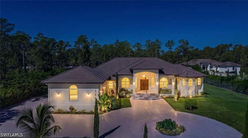 4 bedroom SingleFamilyResidence at 379 25th St NW, Golden Gate Estates, Naples — photo 1