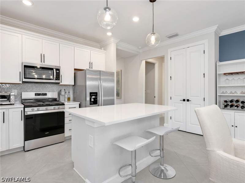 2 bedroom Attached at 17502 Caravita Ln, Esplanade Lake Club, Fort Myers — photo 3
