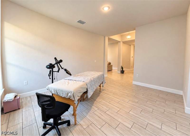 4 bedroom SingleFamilyResidence at 224 Callaway Ave S, Lehigh Acres, Lehigh Acres — photo 4