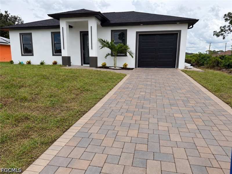 3 bedroom SingleFamilyResidence at 2905 Curtis Ave S, Lehigh Acres, Lehigh Acres — photo 1