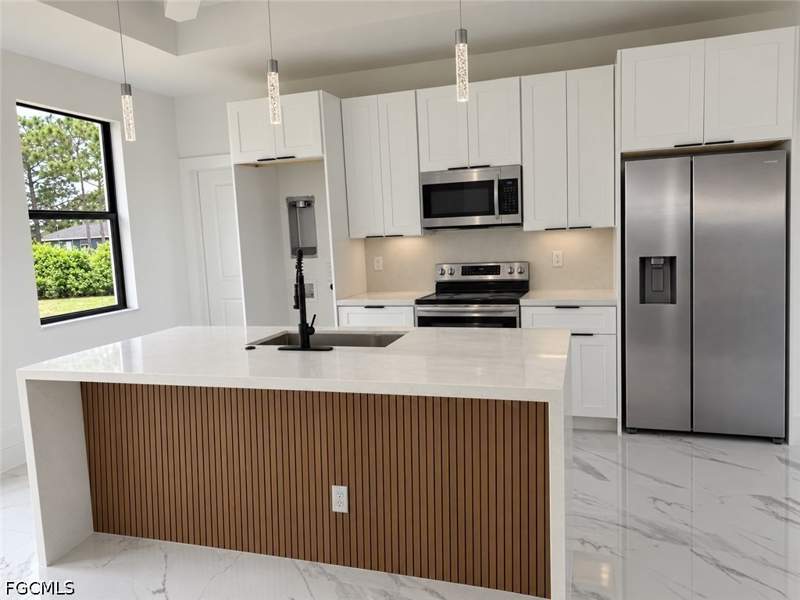 3 bedroom SingleFamilyResidence at 2905 Curtis Ave S, Lehigh Acres, Lehigh Acres — photo 3