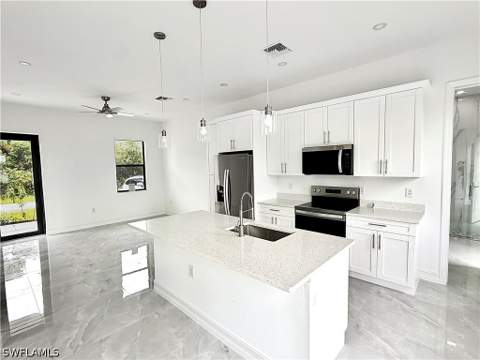 671 Kodak St, Lehigh Acres FL - photo 8 of 23