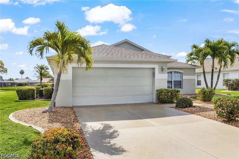 3 bedroom SingleFamilyResidence at 15591 Beach Pebble Way, Beachwalk Isles, Fort Myers — photo 1