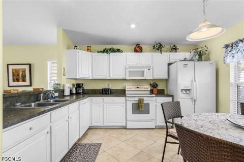15591 Beach Pebble Way, Fort Myers FL - photo 7 of 26
