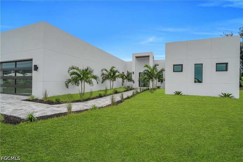 4 bedroom SingleFamilyResidence at 1505 NW 24th Ter, Cape Coral, Cape Coral — photo 1