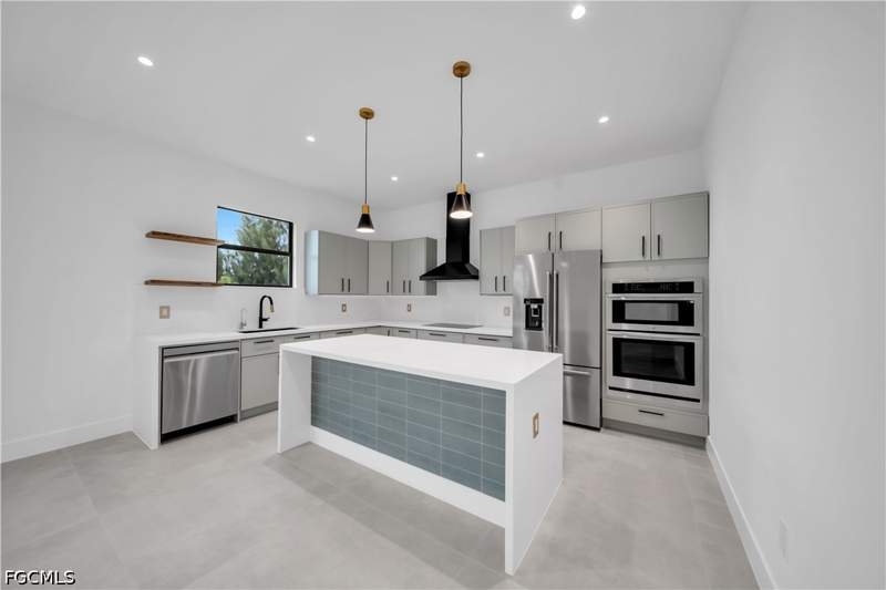 4 bedroom SingleFamilyResidence at 1505 NW 24th Ter, Cape Coral, Cape Coral — photo 3