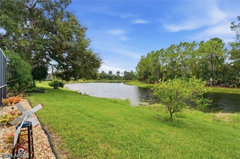 2 bedroom Attached at 5253 Whitten Dr, Villas Of Whittenberg, Naples — photo 3