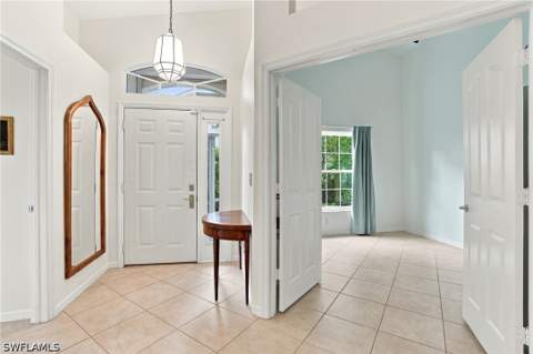 5253 Whitten Dr, Naples FL - photo 8 of 37