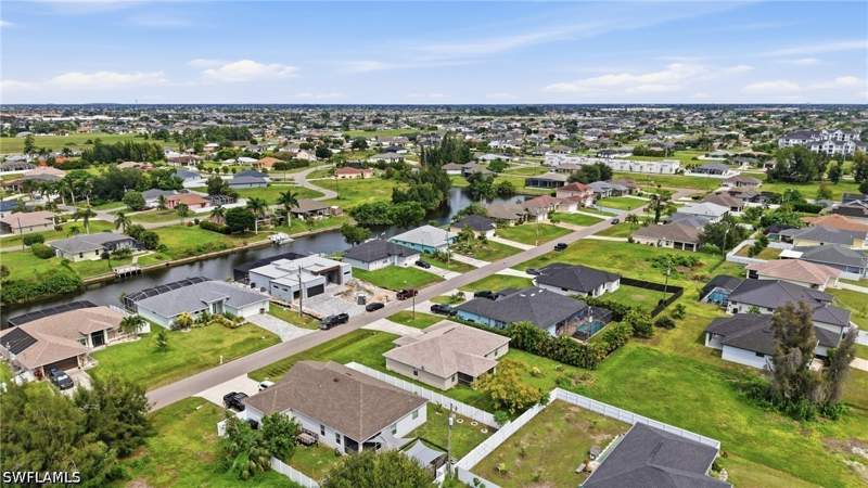 4 bedroom SingleFamilyResidence at 1711 SW 2nd Ter, Cape Coral, Cape Coral — photo 3