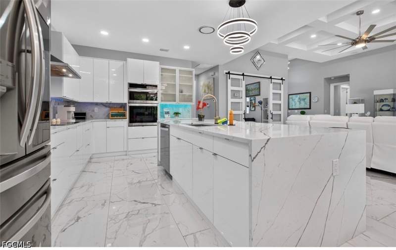 3 bedroom SingleFamilyResidence at 2501 SW 23rd Pl, Cape Coral, Cape Coral — photo 4
