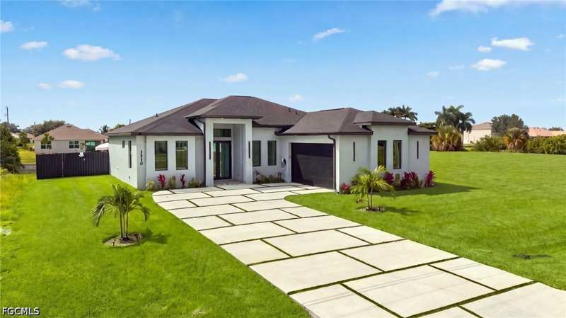 3 bedroom SingleFamilyResidence at 1310 NE 6th Ave, Cape Coral, Cape Coral — photo 1