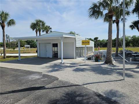 5558 Palm Beach Blvd 69, Fort Myers FL - photo 12 of 17