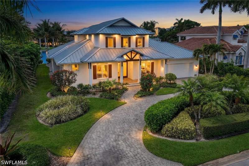 4 bedroom SingleFamilyResidence at 4127 Belair Ln, Park Shore, Naples — photo 2
