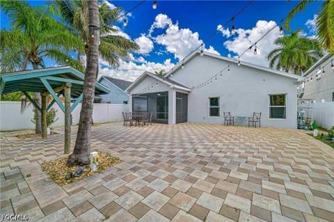 9006 Gladiolus Preserve Cir, Fort Myers FL - photo 7 of 40