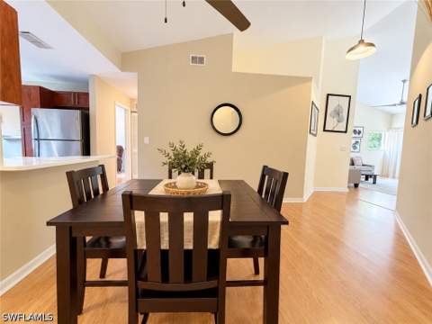 517 Windsor Sq 201, Naples FL - photo 11 of 24