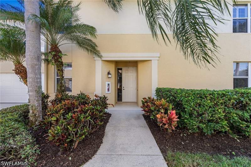 3 bedroom Condominium at 20651 Wildcat Run Dr 102, Cypress Cove At Wildcat Run, Estero — photo 3