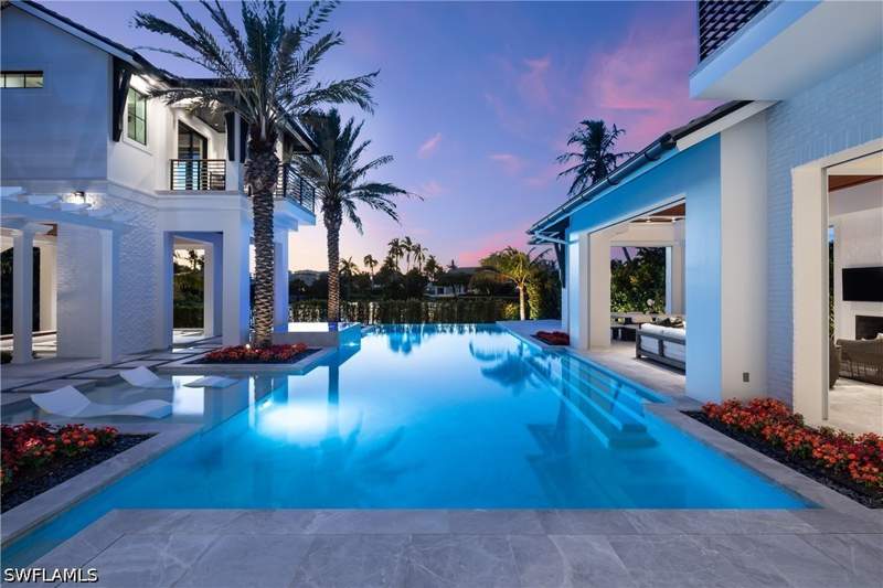 6 bedroom SingleFamilyResidence at 616 Bougainvillea Rd, Olde Naples, Naples — photo 2